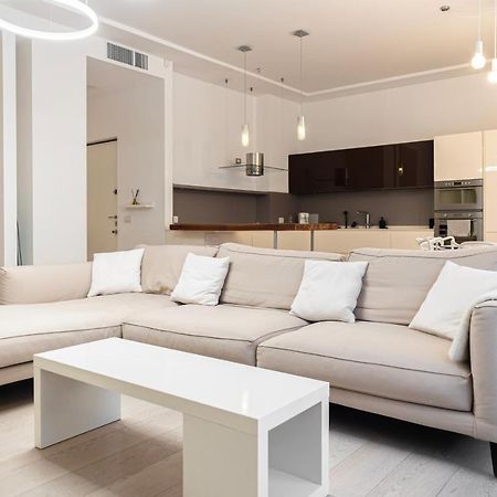 Elegante E Spazioso Quadrilocale In Porta Venezia Milano Eksteriør bilde