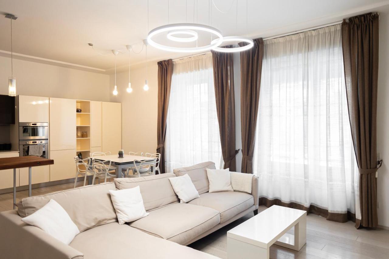 Elegante E Spazioso Quadrilocale In Porta Venezia Milano Eksteriør bilde
