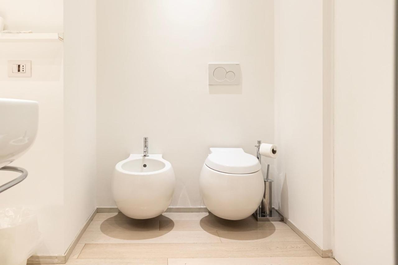 Elegante E Spazioso Quadrilocale In Porta Venezia Milano Eksteriør bilde