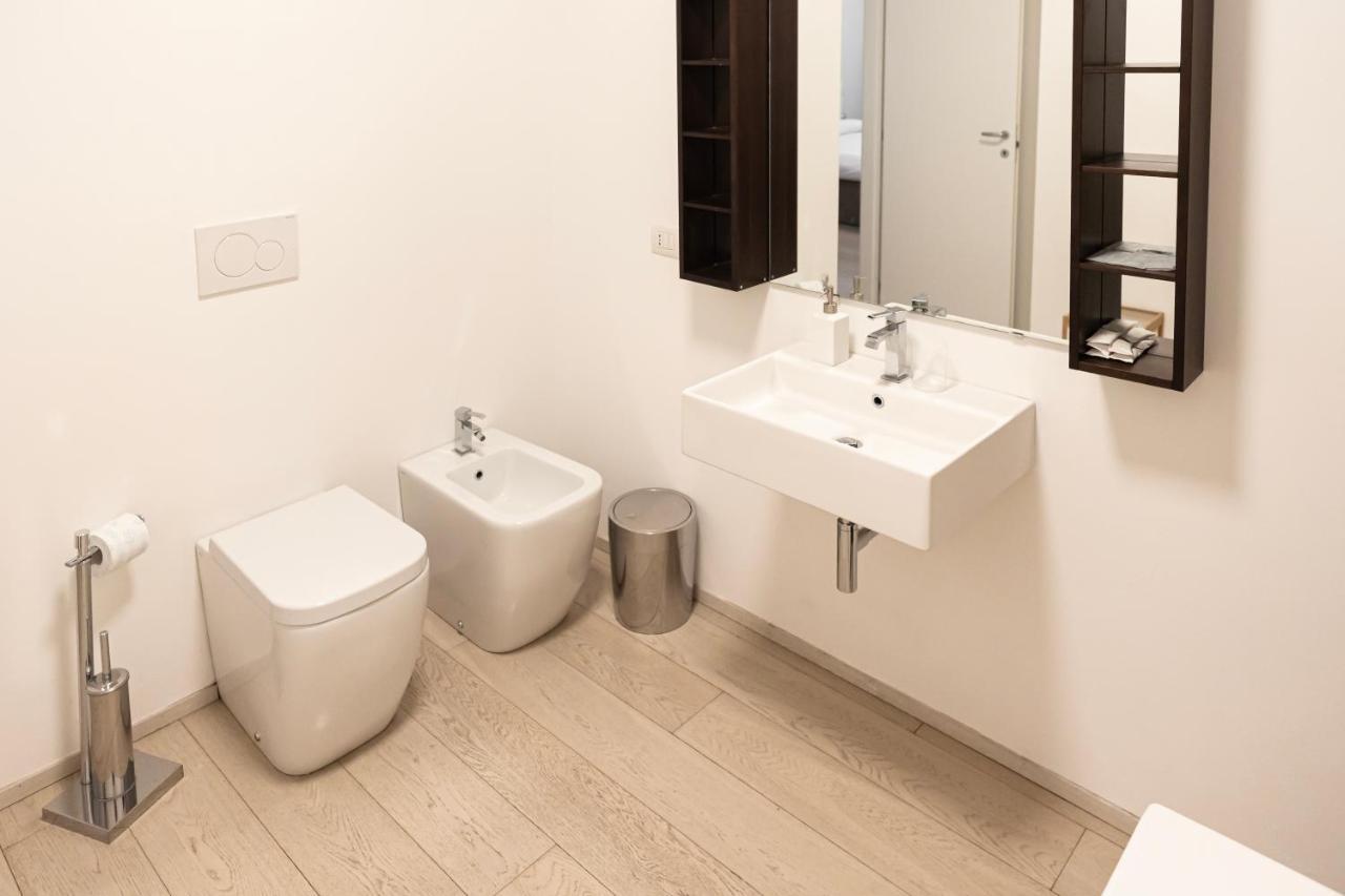 Elegante E Spazioso Quadrilocale In Porta Venezia Milano Eksteriør bilde
